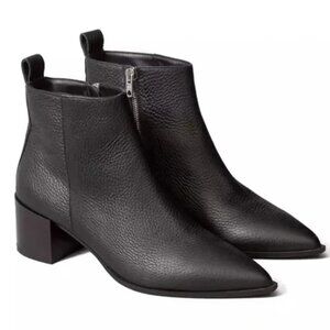 Everlane The Boss black pebbled leather zip up boots | Size 10